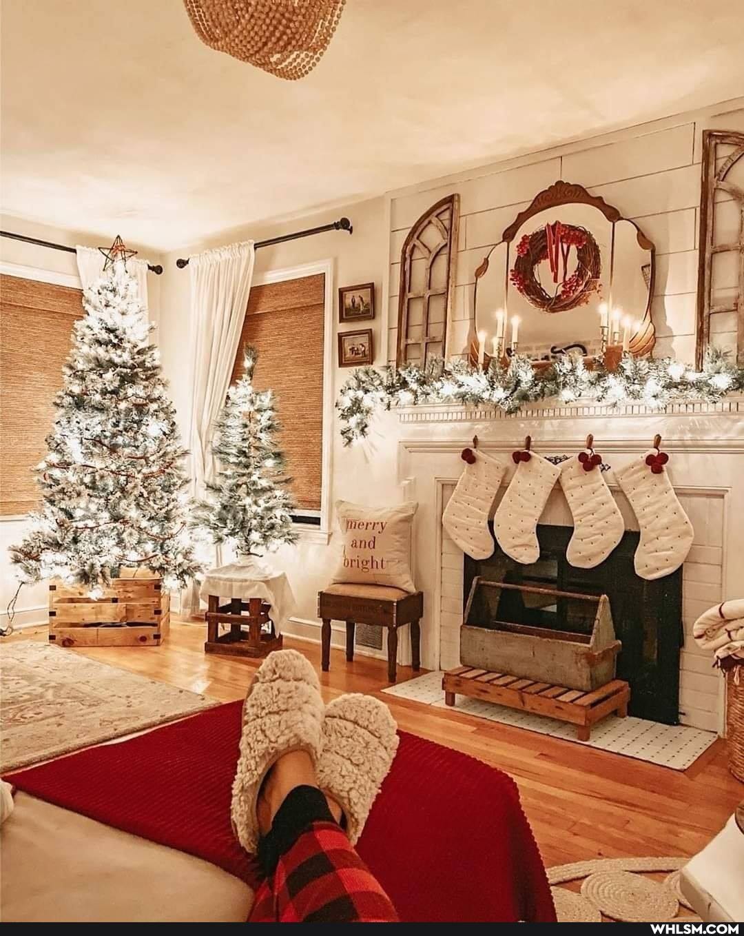 merry and { .
oright:
