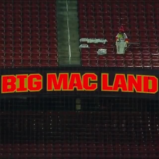 Cardinals, Fredbird does his laundry in Big Mac Land