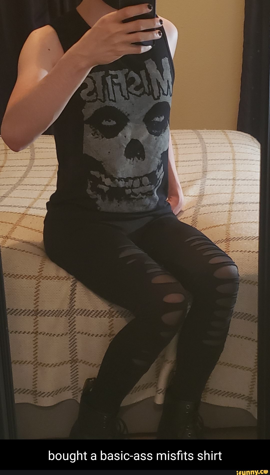 bought a basic-ass misfits shirt