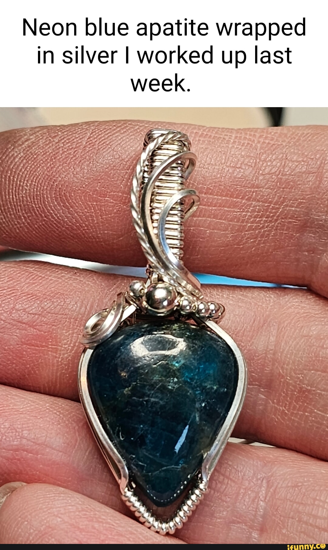 Pendants memes. Best Collection of funny Pendants pictures on iFunny