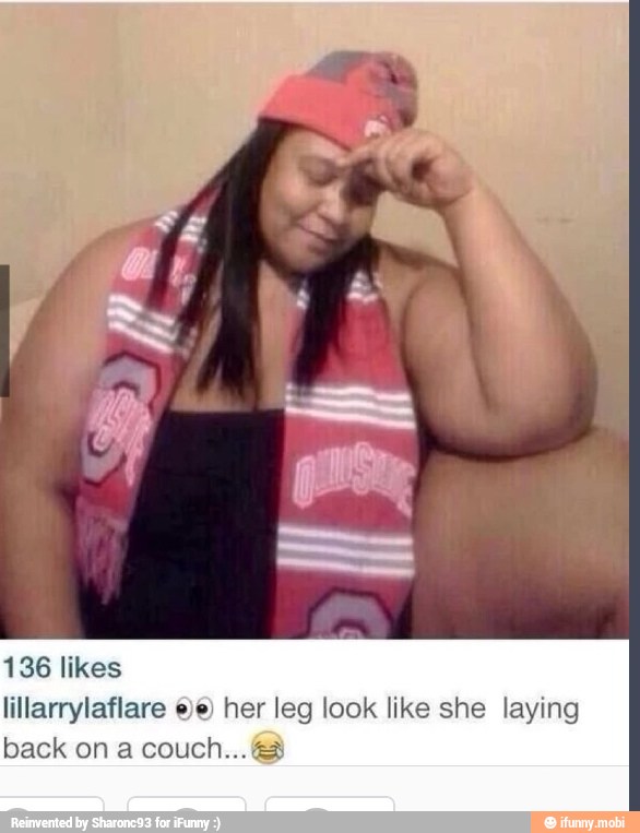 136 likes
lillarrylaflare eje)
her leg look like she laying