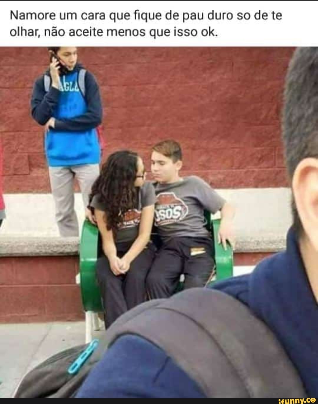 Namore um cara que fique de pau duro di so de te olhar, não aceite menos que isso ok.