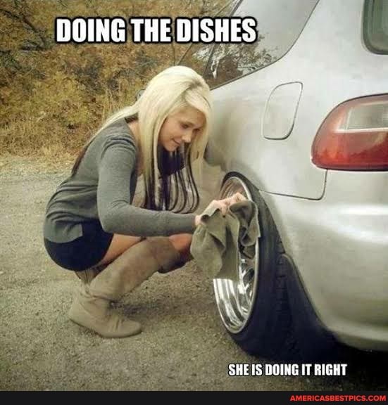 DOING THE DISHES
SHEIS DOING IT RIGHT