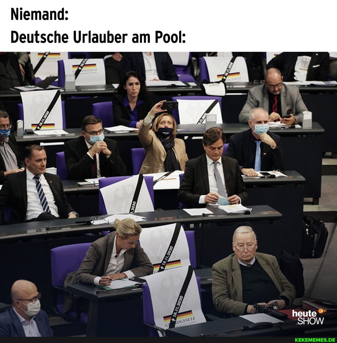 Niemand:
Deutsche Urlauber am Pool:
heute
SHOW