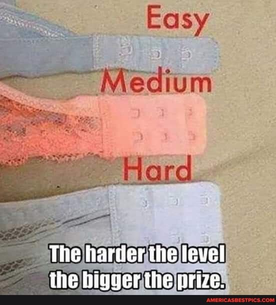 Easy
Medium
Thie harder the level ihe biqger the prize.