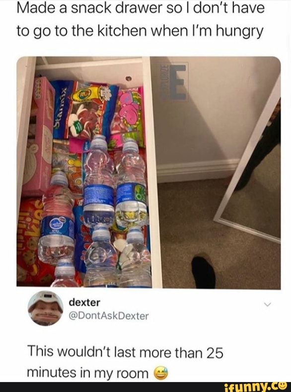 X 上的Georgia Hardstark：「P.S. this is our snack drawer, just so you know  there is no judgement here.  / X