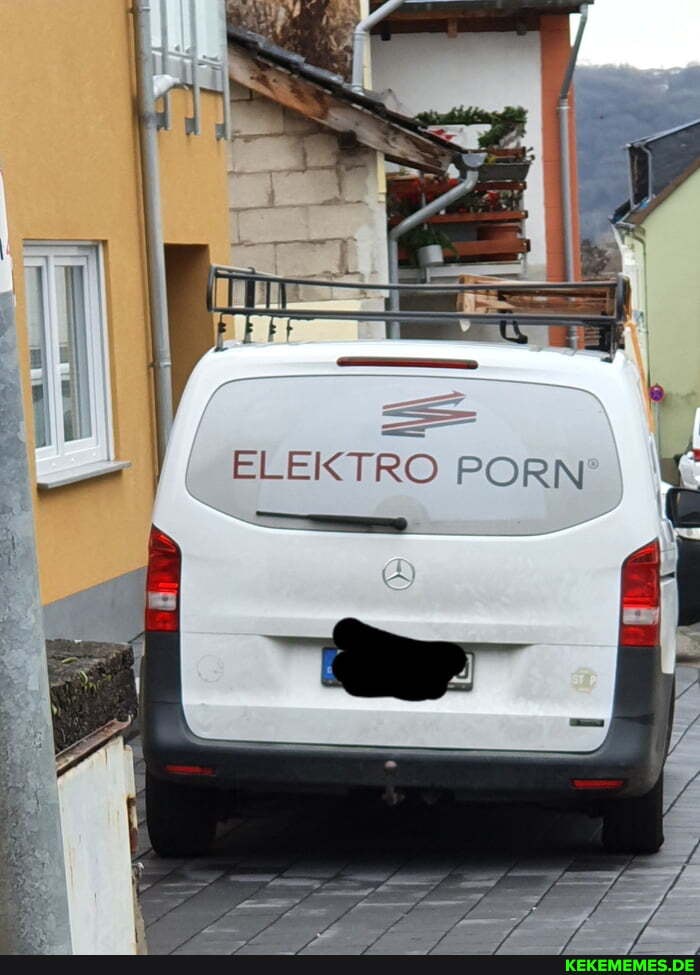 <TR PORN
<TR