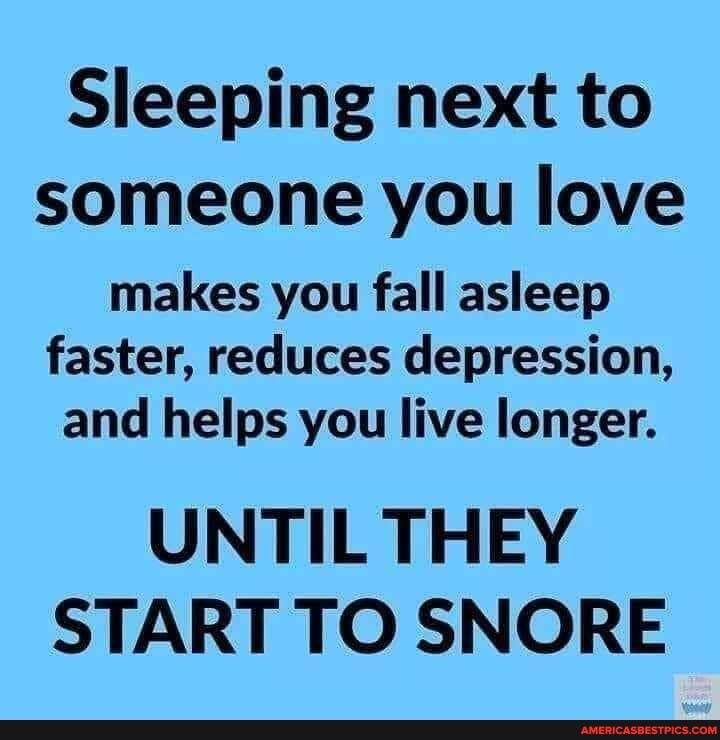 Sleeping Next To Someone You Love Makes You Fall Asleep Faster Reduces Depression And Helps 5404
