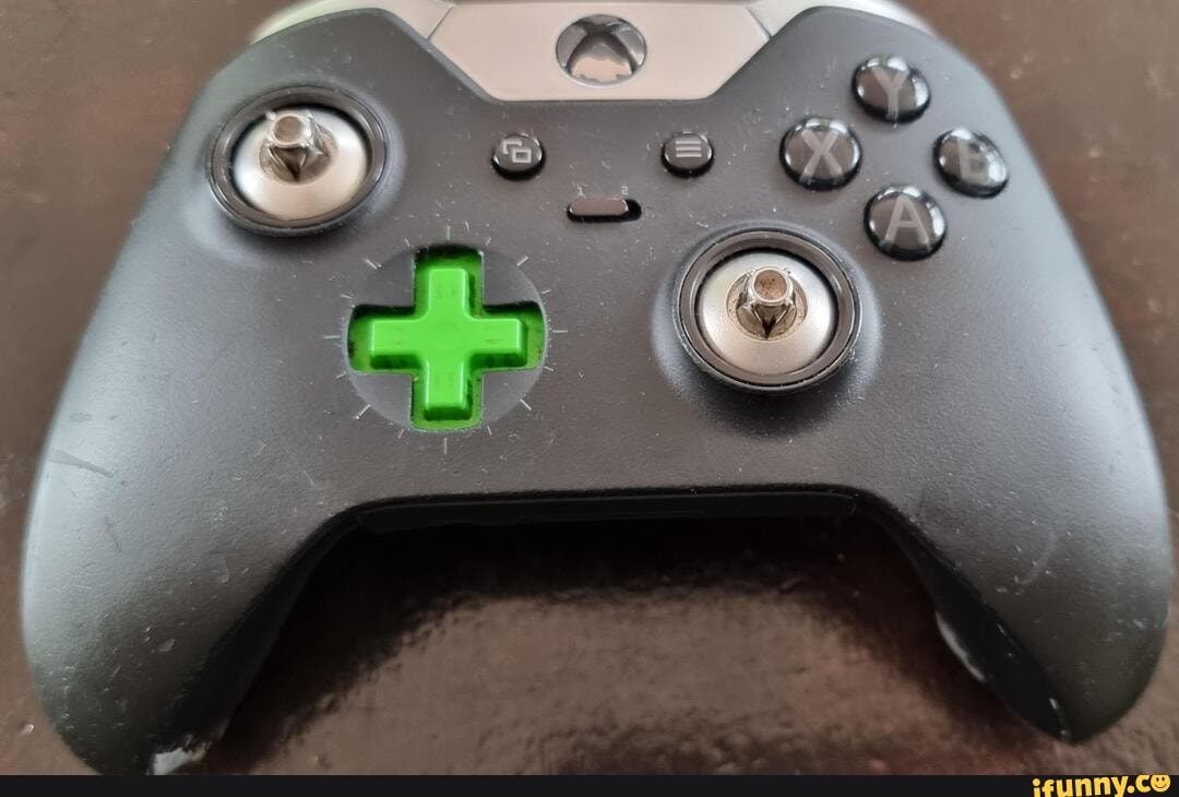 Xbox Elite V1 controller is heavily used, (toggles put aside), grips