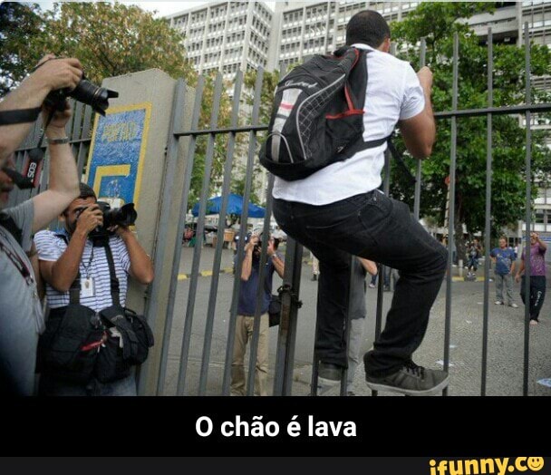 O chão é lava - O chão é lava