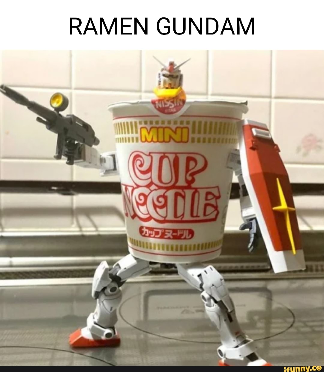 RAMEN GUNDAM
ES
