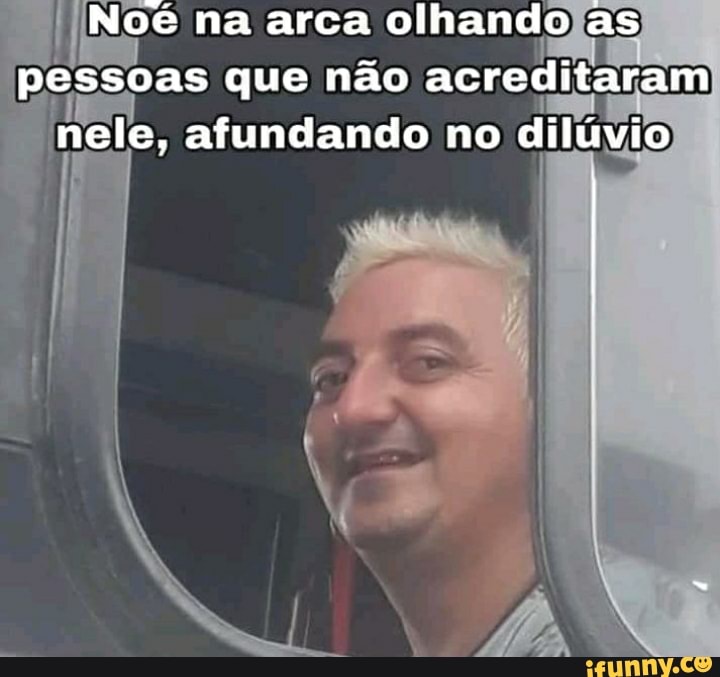 Noé na arca olhando as pessoas que não acreditaram nele, afundando no dilúvio