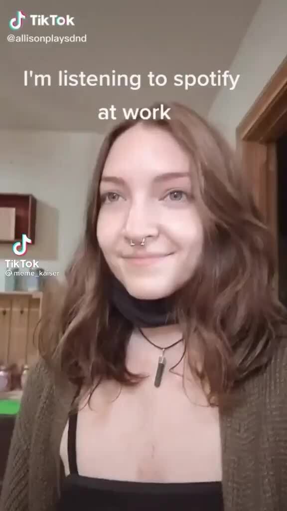 TikTok
@allisonplaysdad
I'm listening to spotify at work