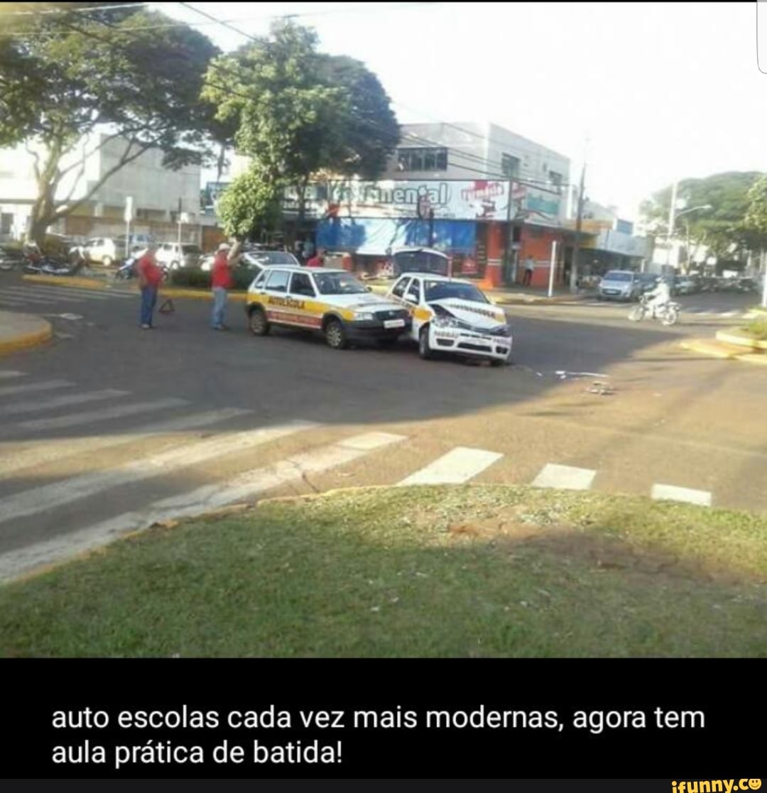 auto escolas cada vez mais modernas, agora tem
aula prática de batida!