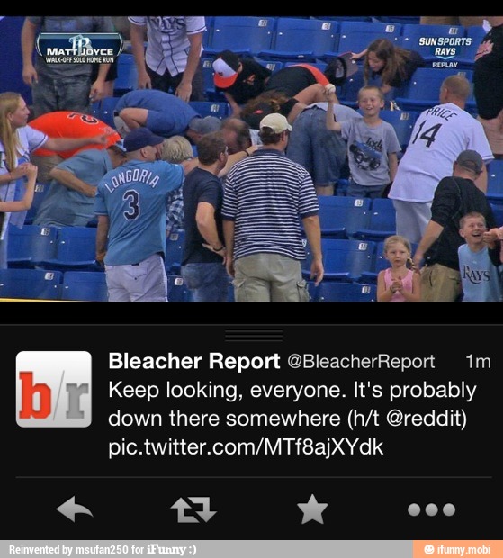 Bleacher Report @BleacherReport 1m bir Keep looking, everyone. It's probably
down there somewhere (h/t @reddit)
pic.twitter.com/MTf8ajXYdk